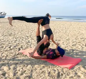 Acro Yoga